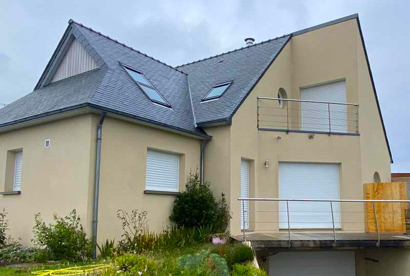 Nettoyage et peinture façade -  l’entreprise LE COUVREUR FINISTÉRIEN basé sur Ergué-Gabéric, intervient dans les meilleurs délais sur QUIMPER et les alentours ainsi que dans tout le Finistère (29) … : artisan peintre : Nettoyage, démoussage, traitement anti mousse et ravalement peinture façade boiserie ferronnerie,  imperméabilisation façade. ... Intervention sur QUIMPER et les alentours ainsi que dans tout le Finistère (29)