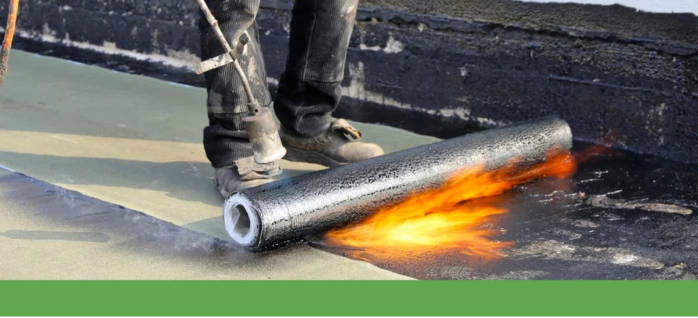 Étanchéité toit plat terrasse - Le Couvreur Finistérien : Artisan couvreur sur QUIMPER et les alentours ainsi que dans tout le Finistère (29) : Étanchéité toit plat terrasse par membrane d’étanchéité goudronné (bitume),  et traitement des bois de charpente. …l’entreprise LE COUVREUR FINISTÉRIEN basé sur Ergué-Gabéric, intervient dans les meilleurs délais sur QUIMPER et les alentours ainsi que dans tout le Finistère (29)